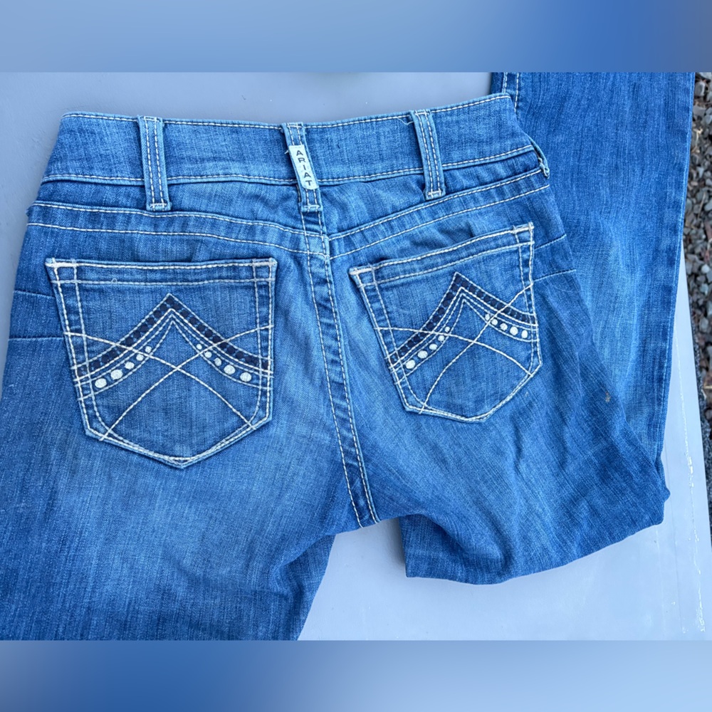 Ariat jeans 27 long